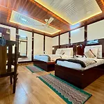 Golden Residency