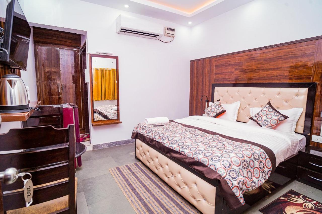 Golden Residency Guest house New Delhi