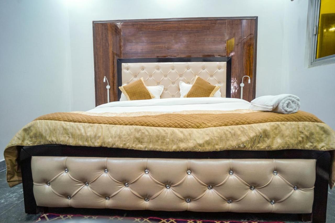 Golden Residency * New Delhi