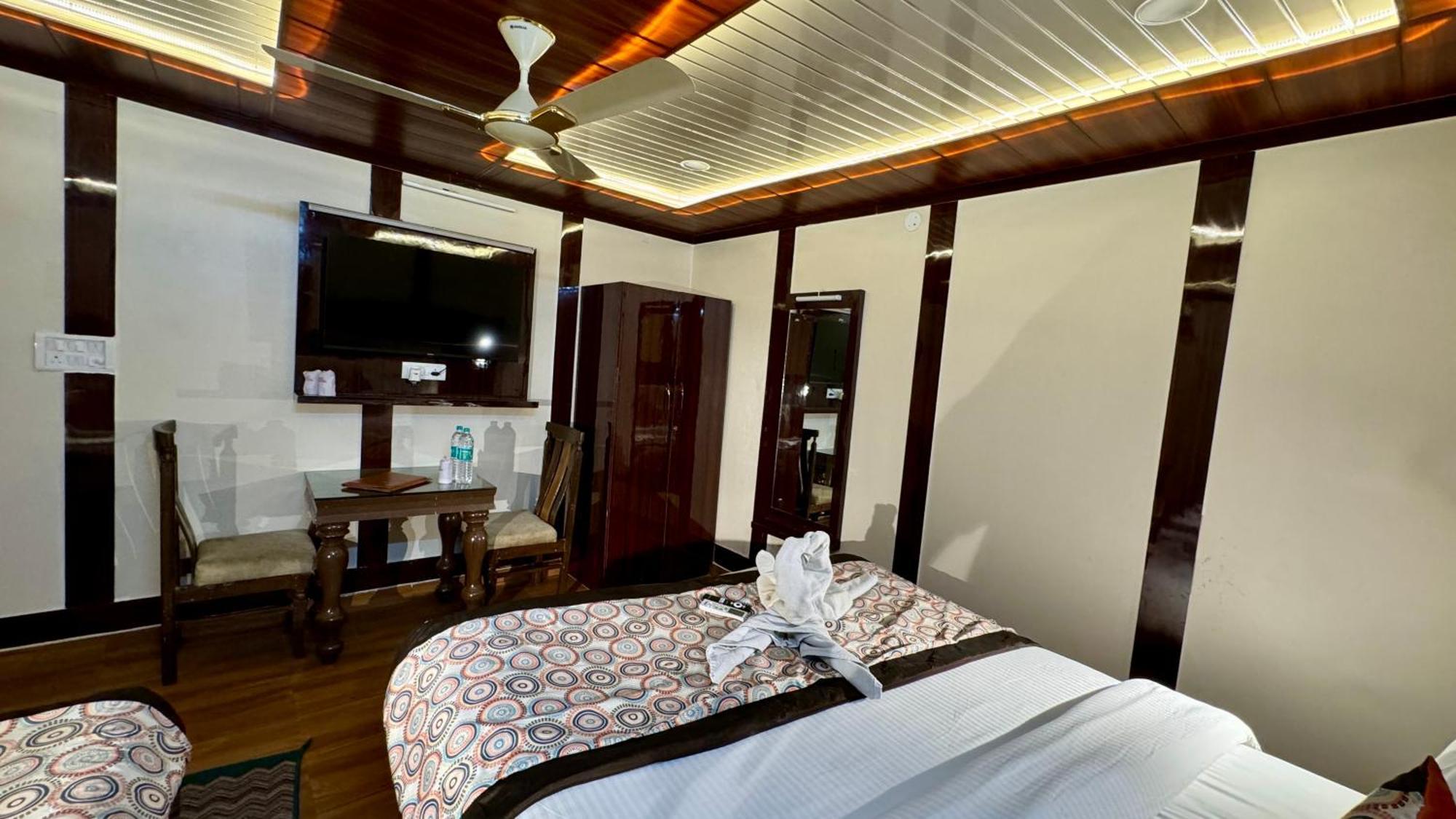 Golden Residency Guest house New Delhi