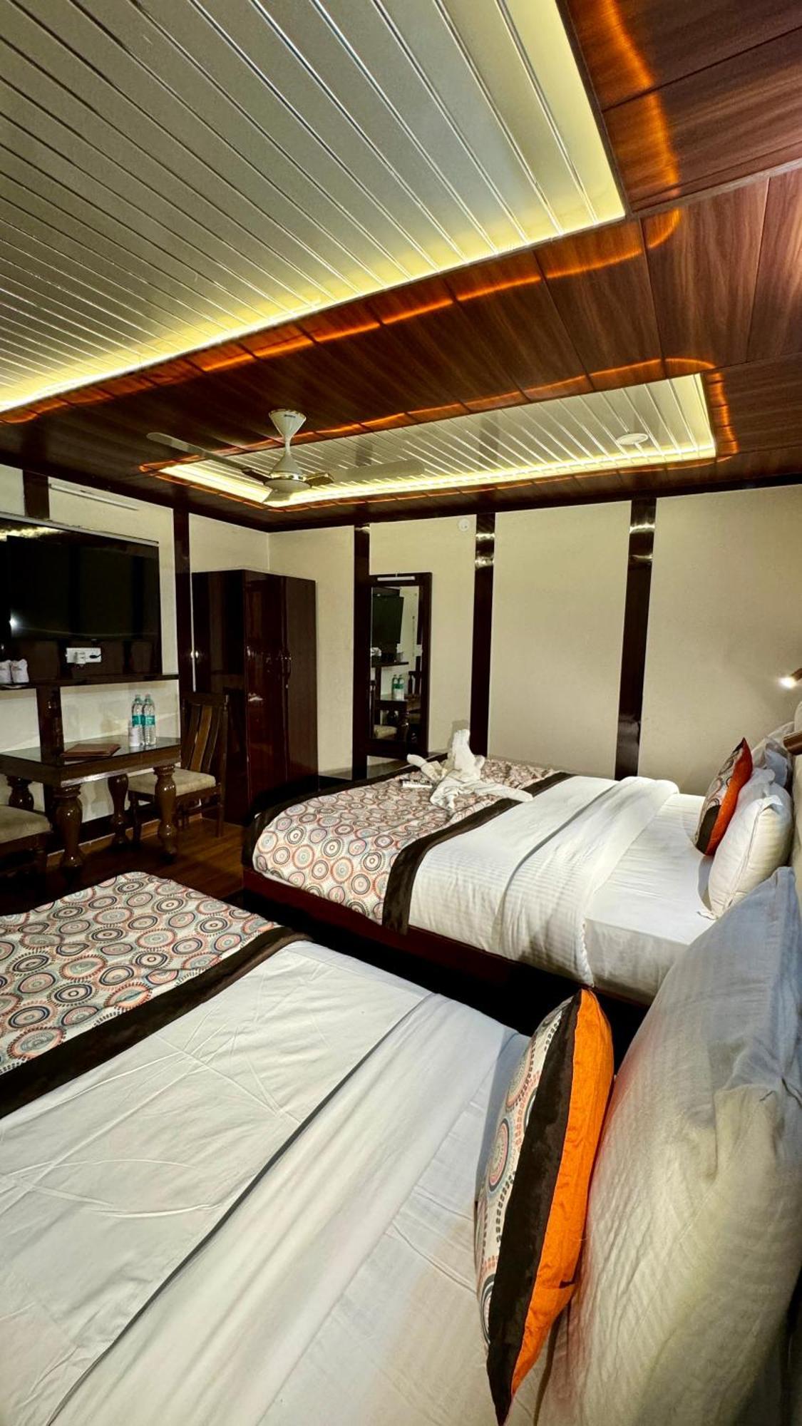 Golden Residency New Delhi